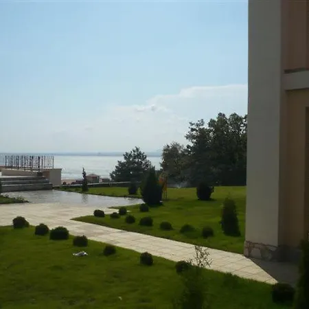 Fort Noks Apartman *